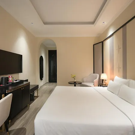 San Hotel & Pool-3