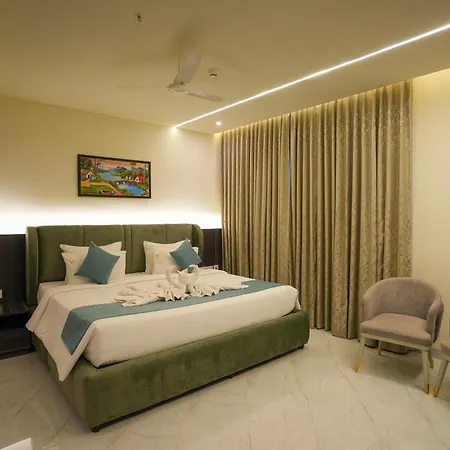 Town Square Suites-3