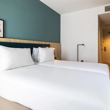Spark By Hilton Madrid Alcala-2