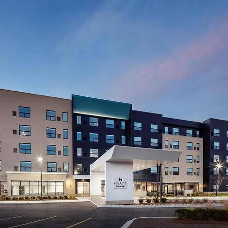 Hyatt House Royal Oak / Birmingham-2