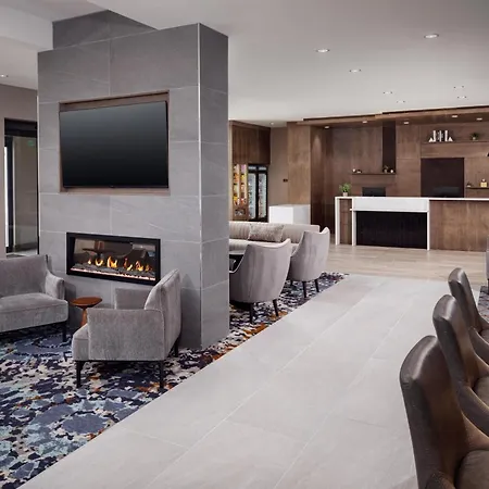 Hyatt House Royal Oak / Birmingham-3