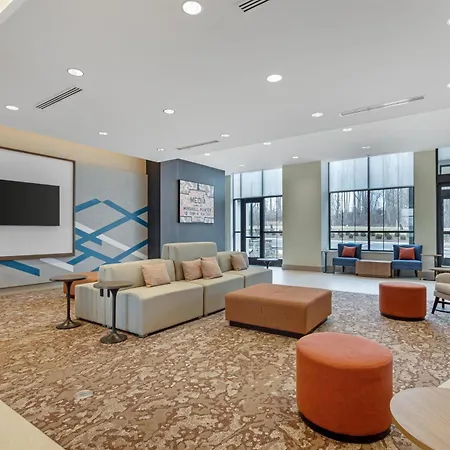 Hilton Garden Inn Media-3