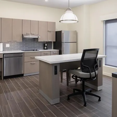 Hyatt House Fresno/Campus Pointe-2