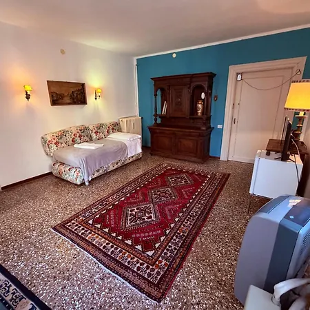 Ritz Venice Guest House Lionsclass-2