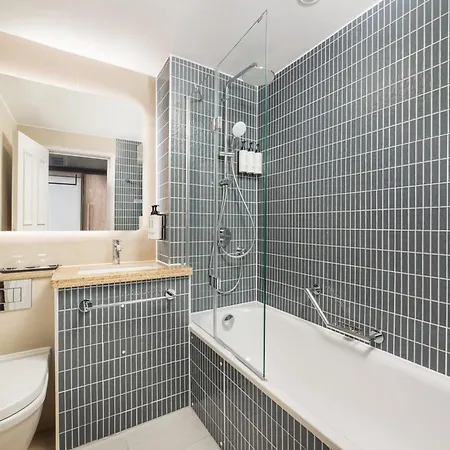 Voco Letchworth Hall By Ihg-3