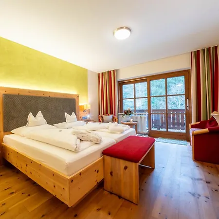 Hotel Neuhäusl Superior-3