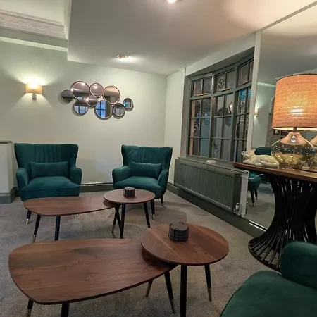 The Walnut Tree Hotel-3