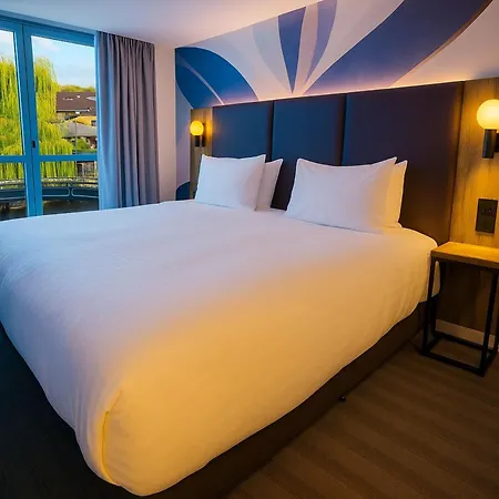 Holiday Inn London Camden Lock By Ihg-3