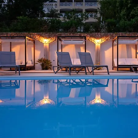 Hotel Chateau De La Tour Cannes-3