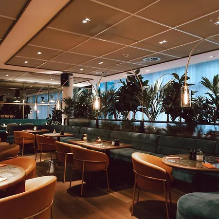 Radisson Blu Media Harbour Hotel, Duesseldorf-2