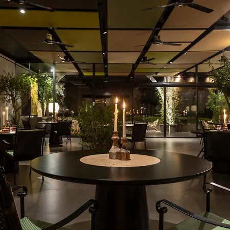 Savoy Hotel & Spa - Preferred Hotels & Resorts-3