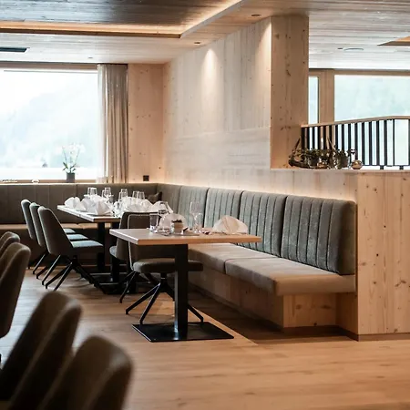 Hotel Kristall-3