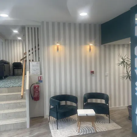 Best Western Hotel Le Crystal Dinard-3