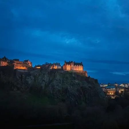 100 Princes Street-3