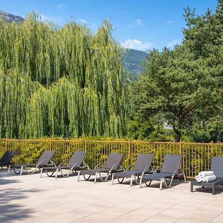 Logis Hotel-Restaurant Spa Le Lac-3