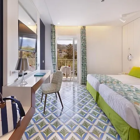 Grand Hotel Riviera-2