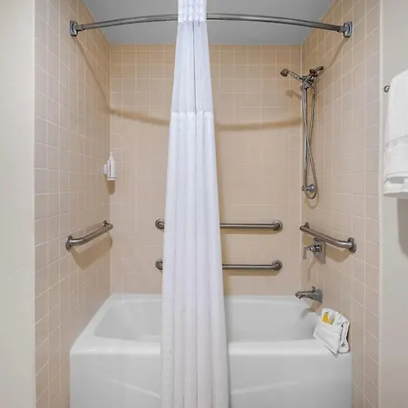 Days Inn By Wyndham Florida City-3