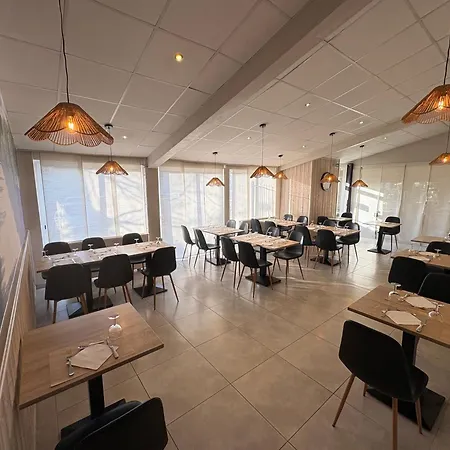 Logis Hotel L'Oliveraie-3