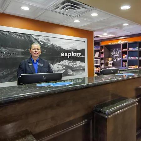 Hampton Inn & Suites Edmonton/West-2