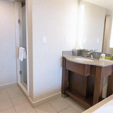 Hilton Niagara Falls/ Fallsview Hotel&Suites-2