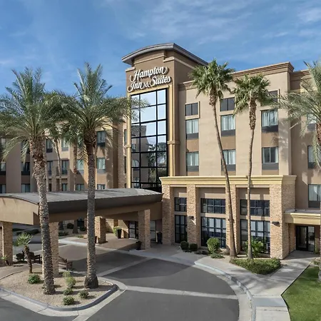 Hampton Inn & Suites Phoenix Glendale-Westgate-2