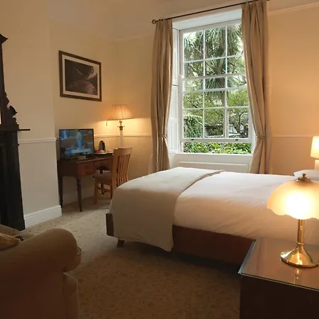 Harveys Guest House-2
