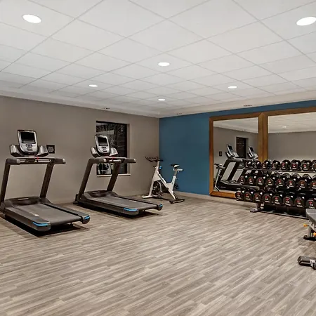 Hampton Inn Westfield-3