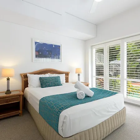 Balboa Apartments-3
