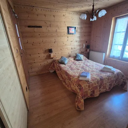 Les Touristes-3