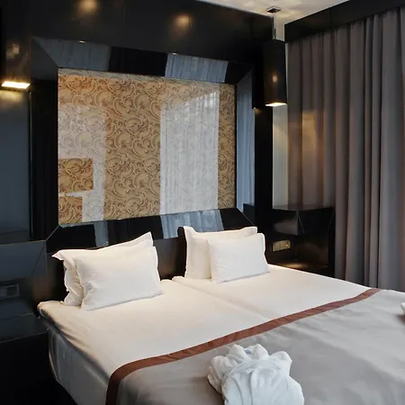 Platinum Palace Boutique Hotel & Spa-2