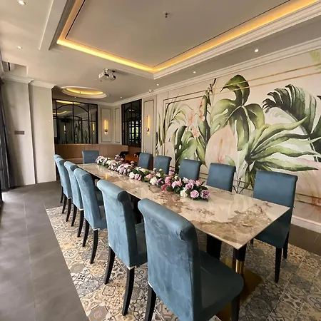 Grand Eska Hotel & Suites Batam-2