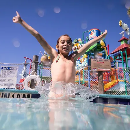 Coco Key Hotel & Water Park Resort-3