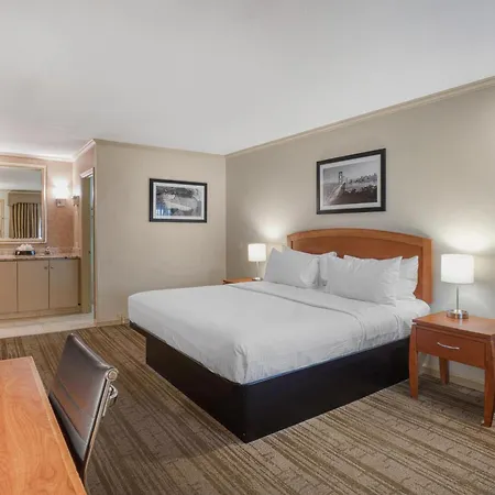 Surestay Plus Hotel By Best Western Mountain View-3