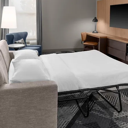 Doubletree By Hilton Dayton Fairborn-3