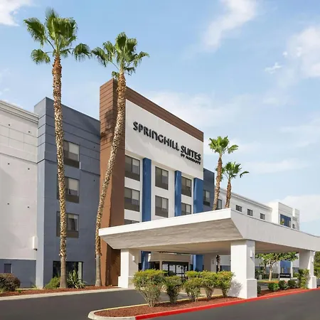 Springhill Suites Fresno-3