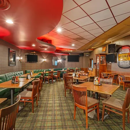 Rogue Regency Inn Medford Airport-2