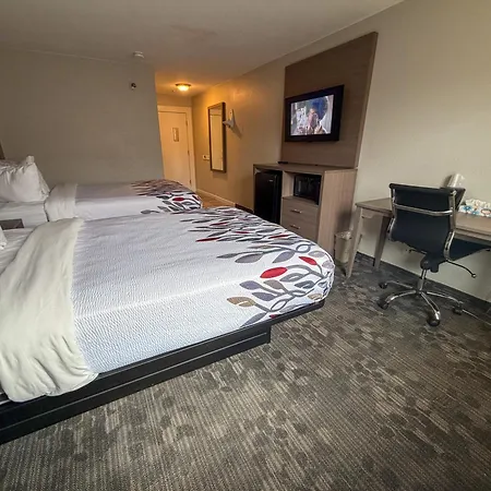 Whalers Inn And Suites-2