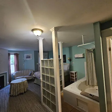 Heartwood Inn-2