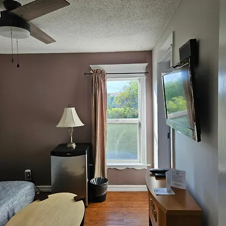 Heartwood Inn-3