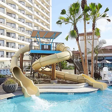 The Waterfront Beach Resort, A Hilton Hotel-2