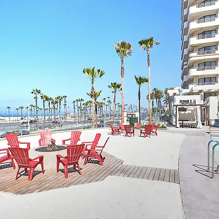 The Waterfront Beach Resort, A Hilton Hotel-3