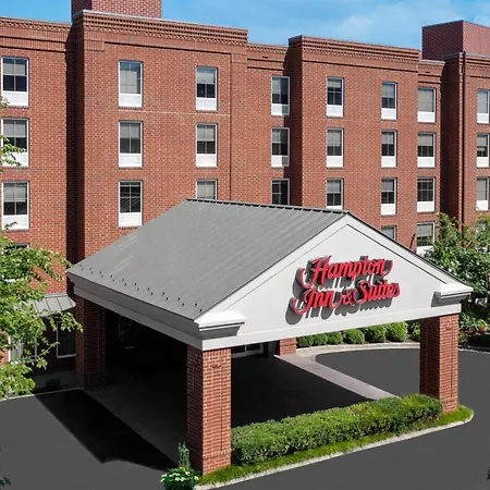 Hampton Inn & Suites Charlottesville At The University-3
