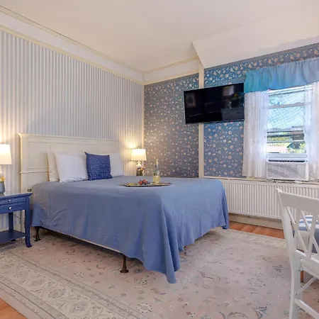 Mira Monte Inn & Suites-2