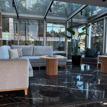 Holiday Inn Express Istanbul-Altunizade By Ihg-3