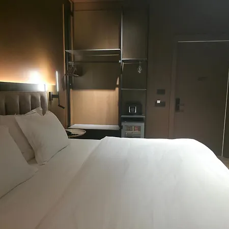 Mondial Hotel-3