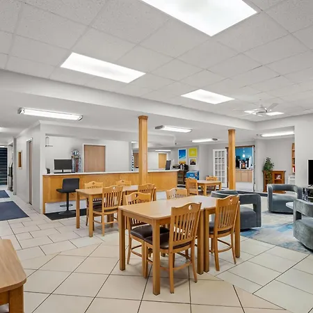 Days Inn By Wyndham Imlay City-2