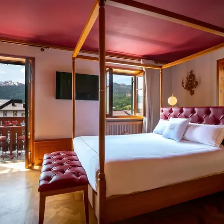 Ambra Cortina Luxury&Fashion Hotel-3