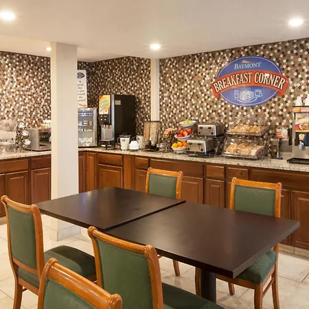 Baymont By Wyndham Texarkana-2