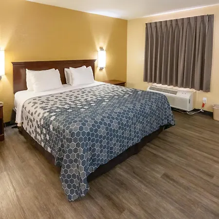 Econo Lodge Mcalester-2