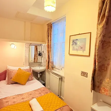 Albro House Hotel, London-2